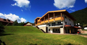 Residence Club La Betulla Pozza Di Fassa